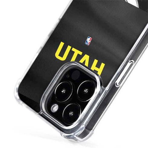NBA Utah Jazz Jersey iPhone 15 Pro MagSafe Case